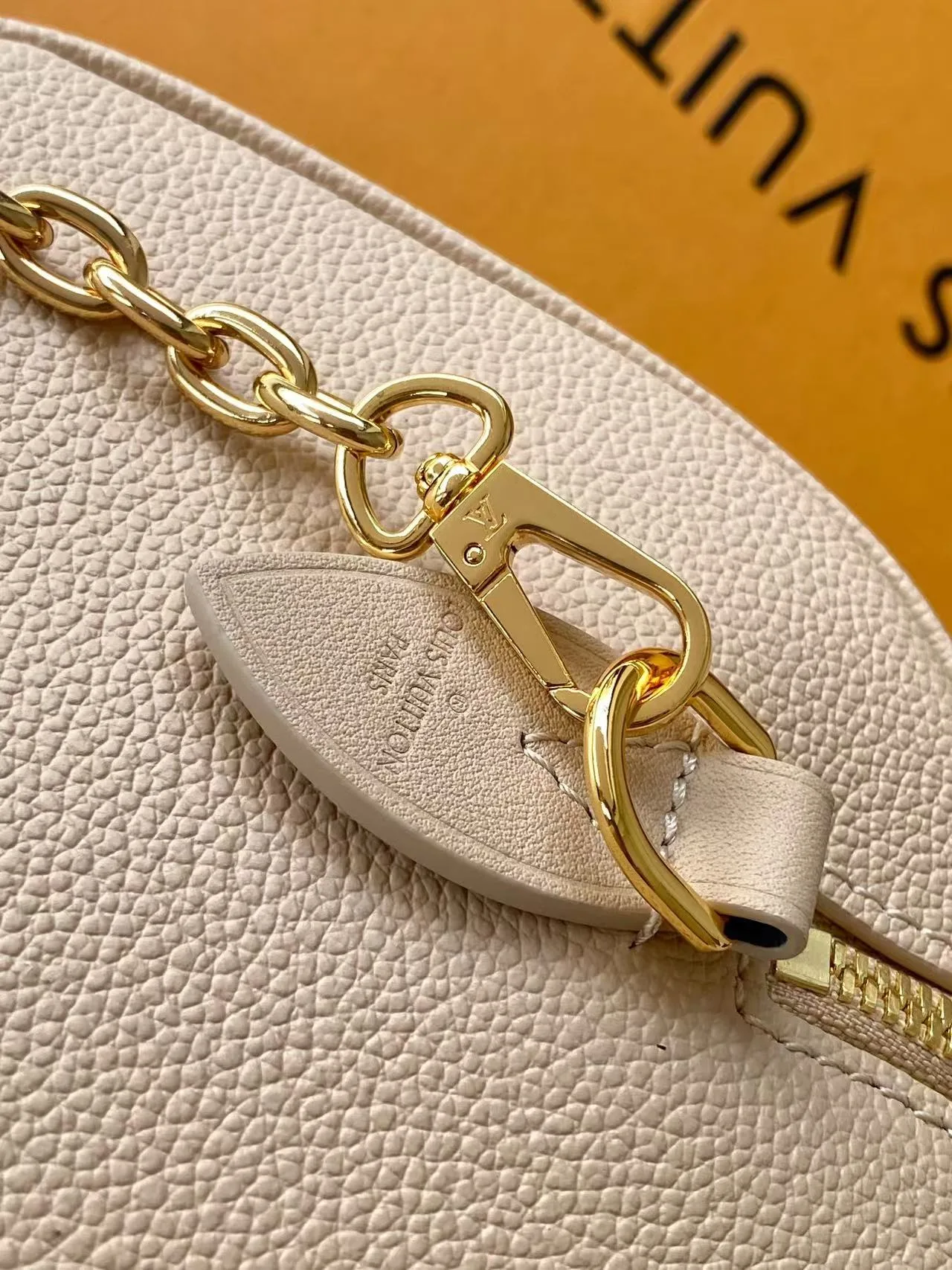 Louis Vuitton Speedy Cowhide Smooth Crossbody Bag in Beige · view 7