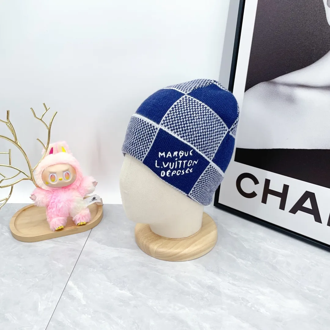 Louis Vuitton Wool Cashmere Embroidered Check Beanie and Scarf Set in Blue · view 3