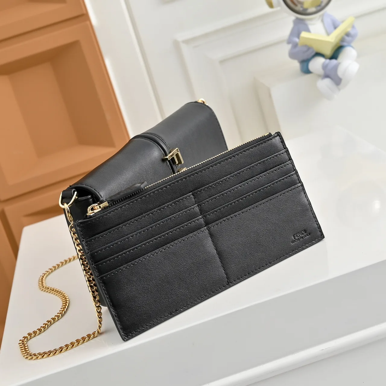 Fendi Clutch in Black · view 4
