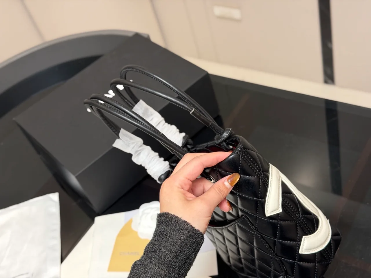 Chanel Bucket Bag in Black · view 6