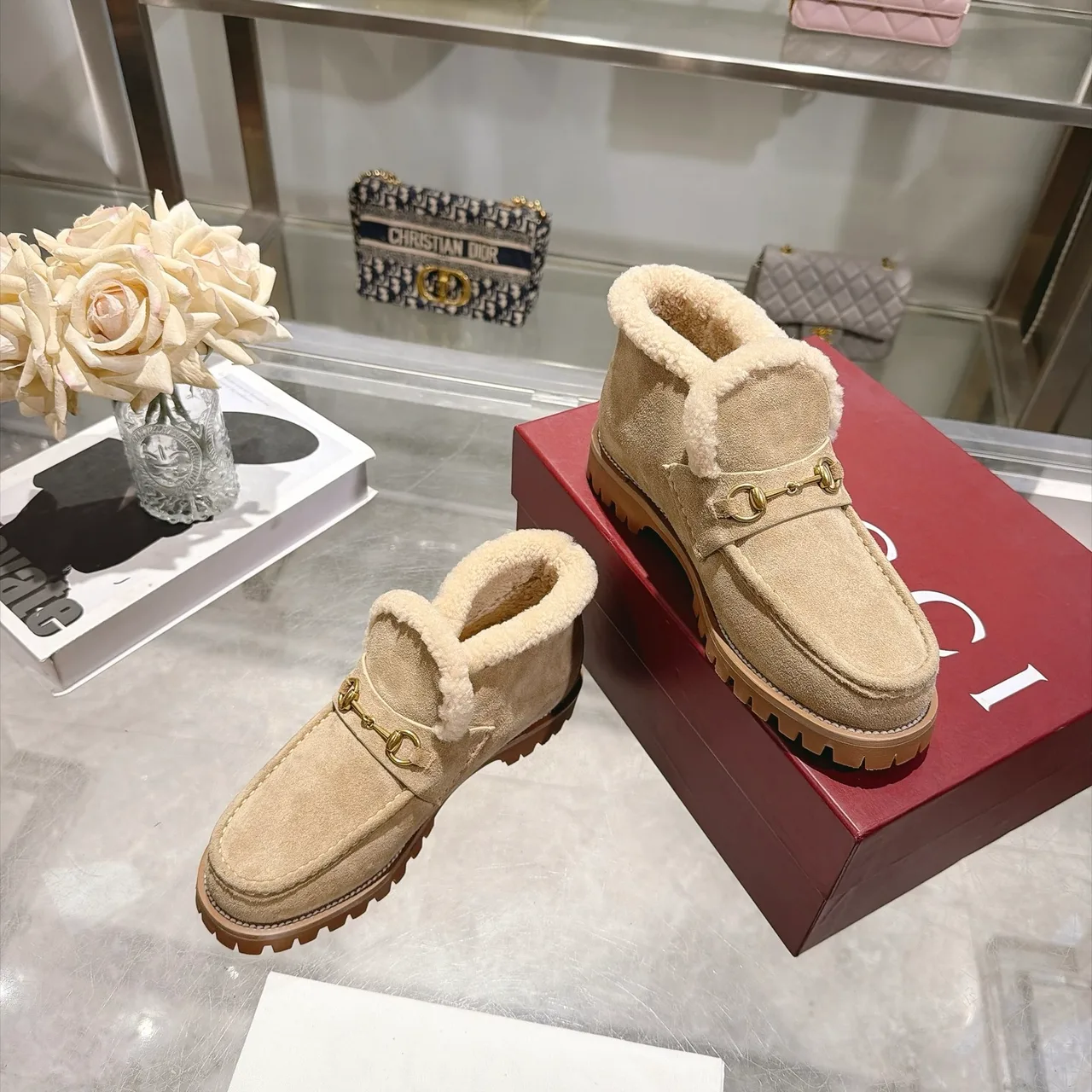 Gucci Cowhide Loafers in Beige · view 4