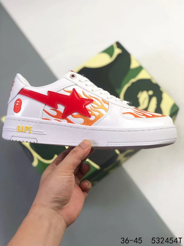 BAPE Sneakers in White · view 3