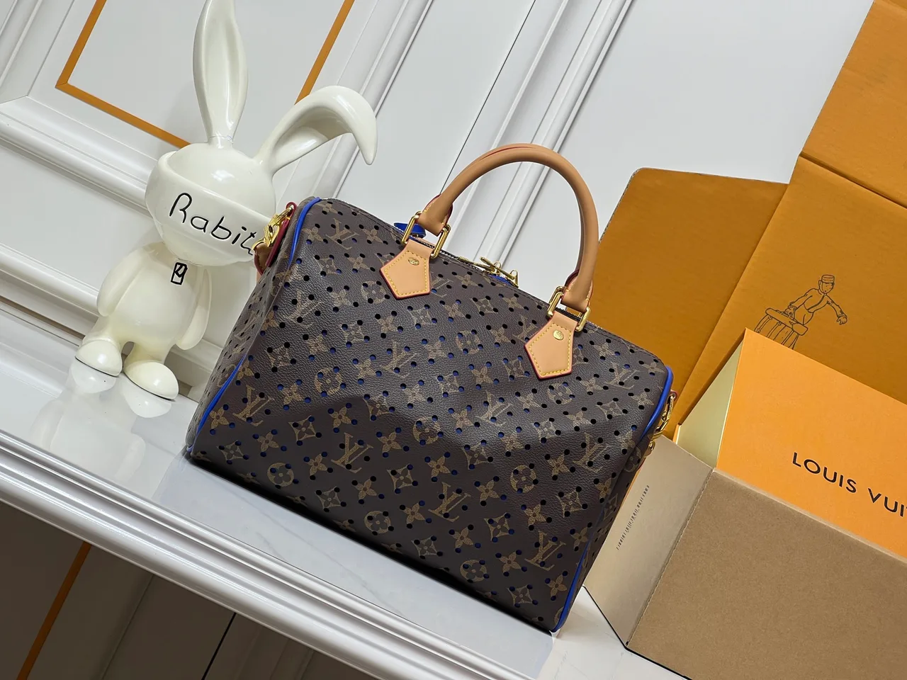 Louis Vuitton Canvas Handbag in Brown · view 4