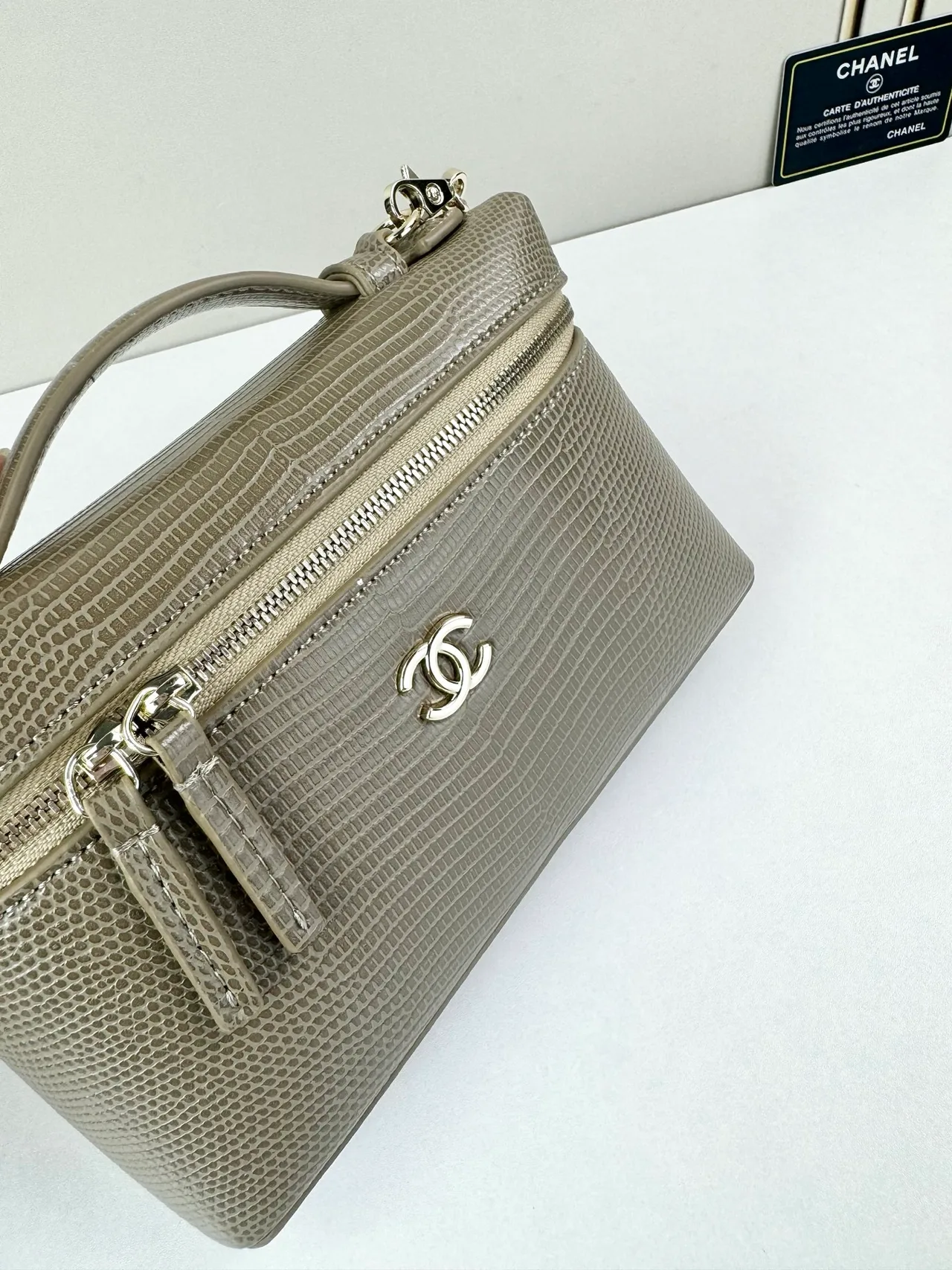 Chanel Cowhide Vanity Bag in Grey · view 6
