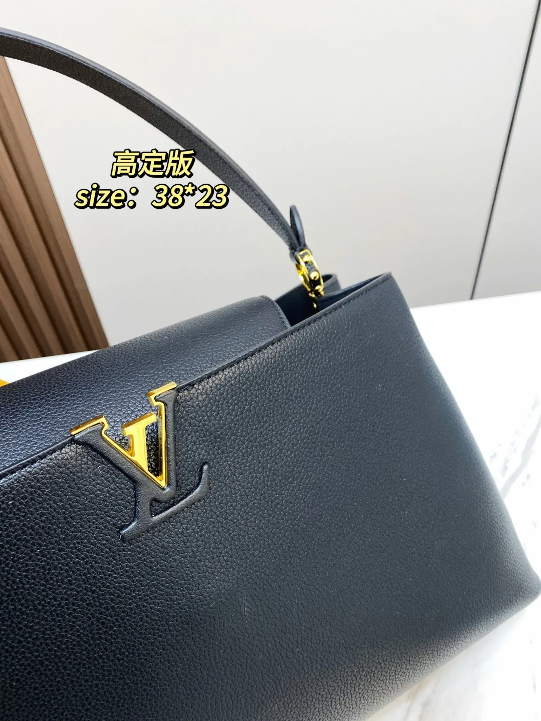 Louis Vuitton Capucines Bag in Black · view 4