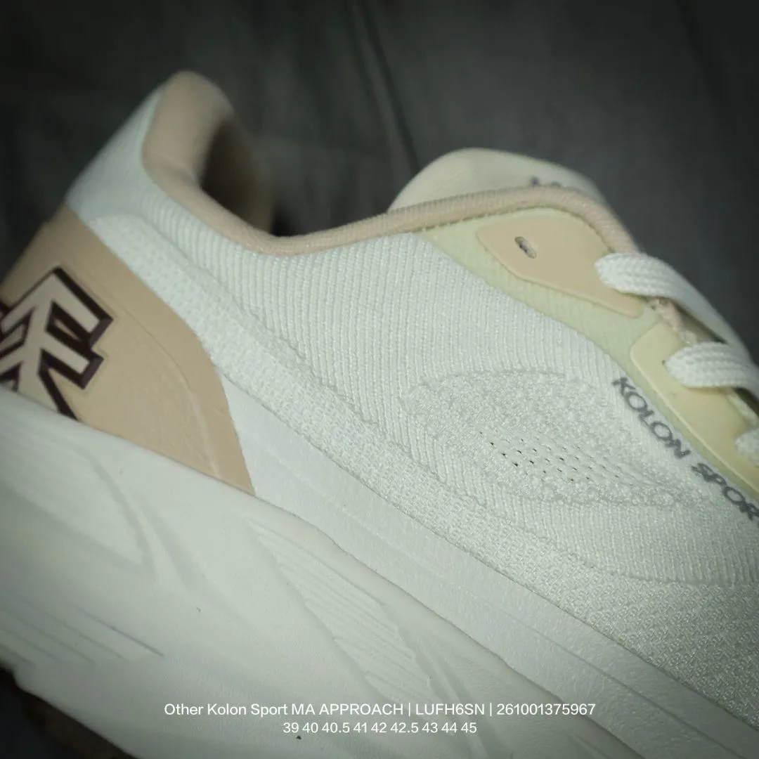 Kolon Sport Approach Sneakers in White · view 7