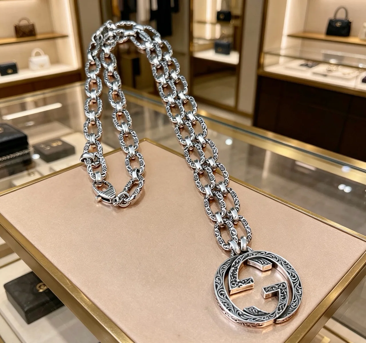 Gucci Pendant Necklace in Silver · view 1