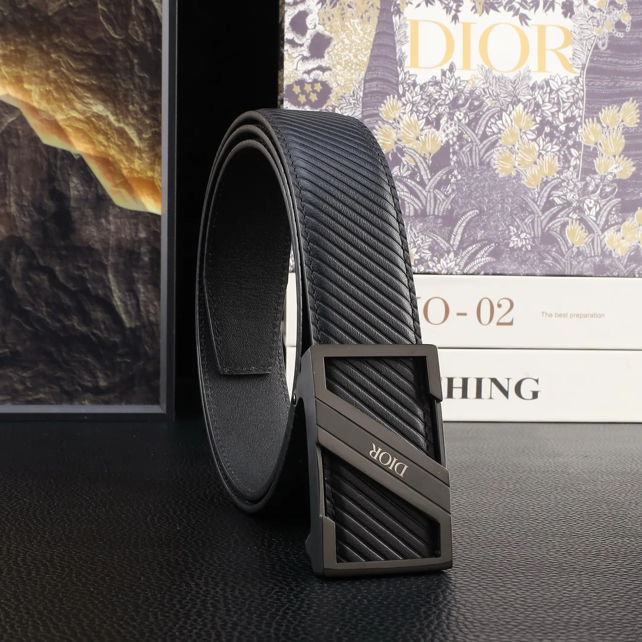 Dior Diagonal rectangular automatic belt in Black · view 1