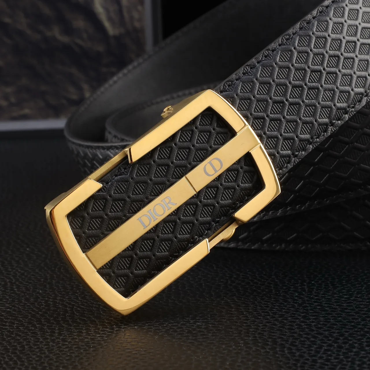 Dior Textured rectangular automatic belt in Black · view 7