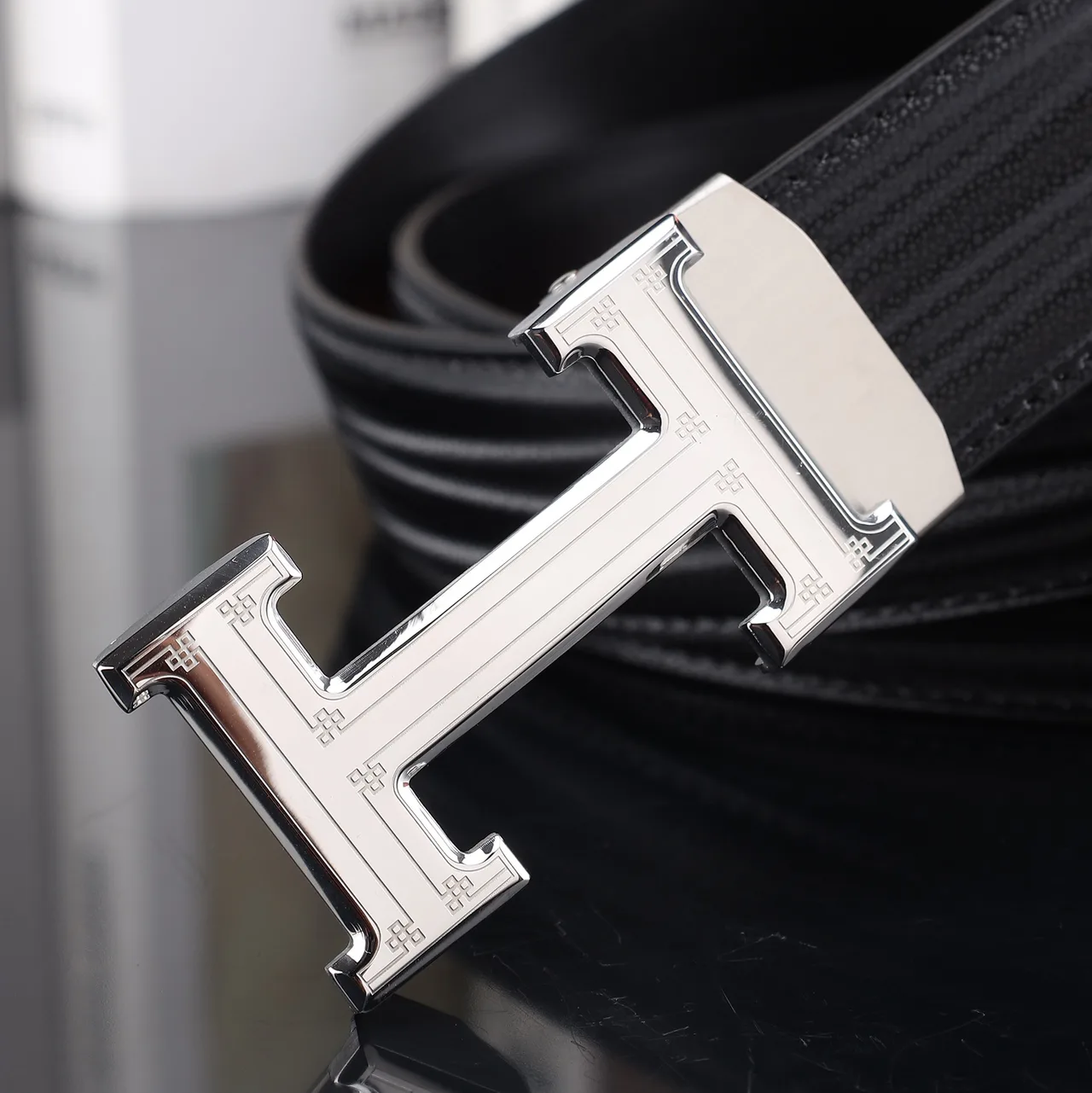 Hermes Automatic H buckle belt in Black · view 7