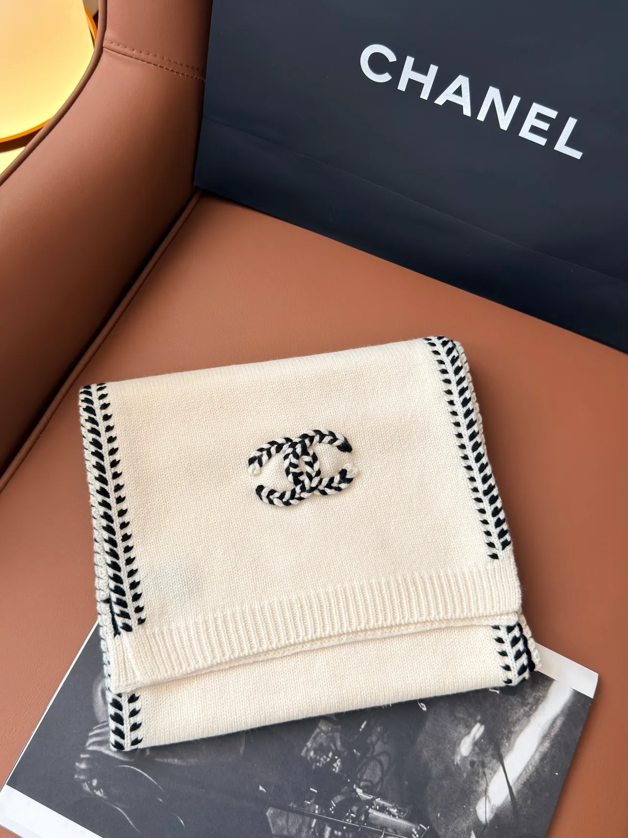 Chanel Scarf in White & Black · view 3