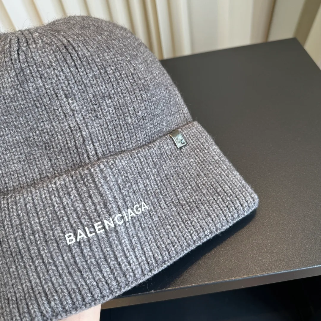 Balenciaga Beanie in Grey · view 5
