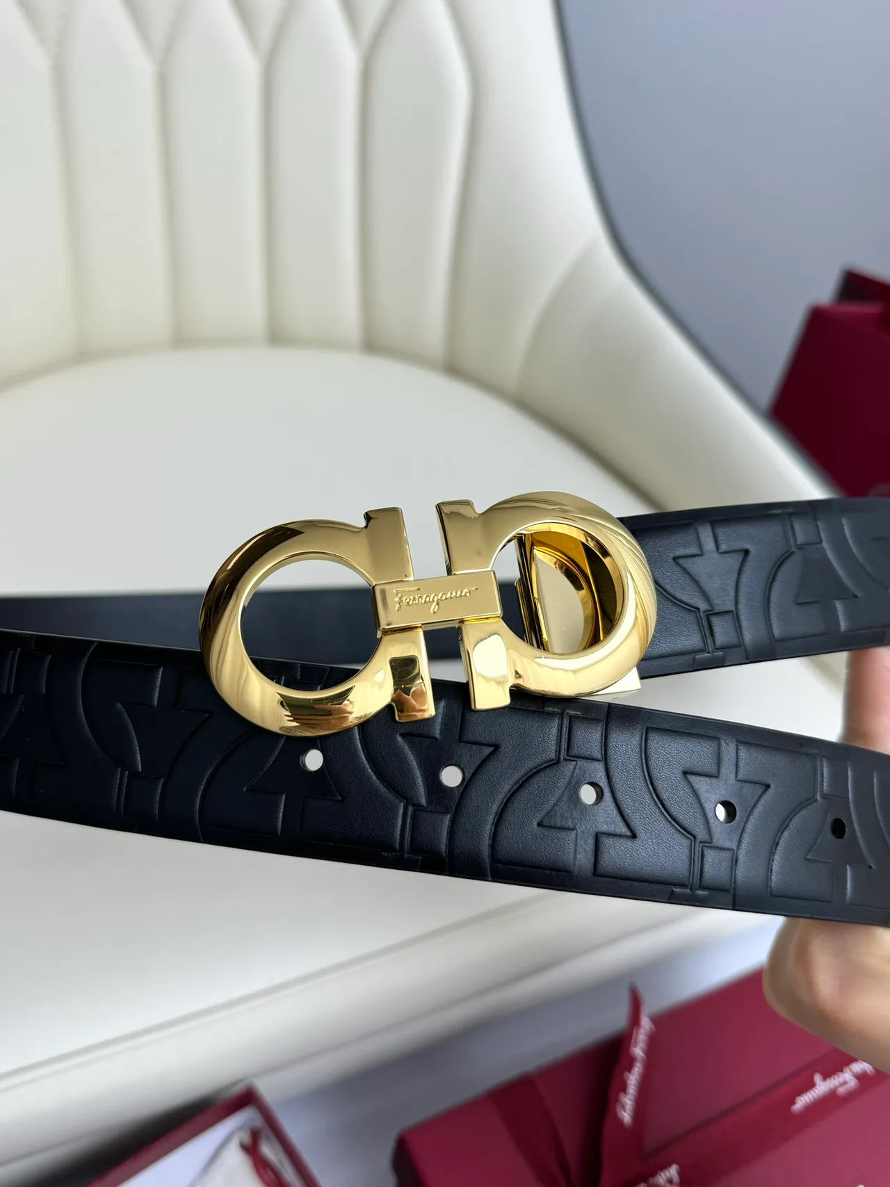 Ferragamo Cowhide Smooth Gancini Belt in Black · view 5