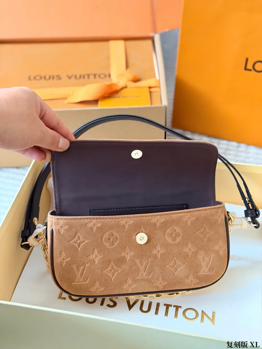 Louis Vuitton Suede Clutch in Tan · view 7