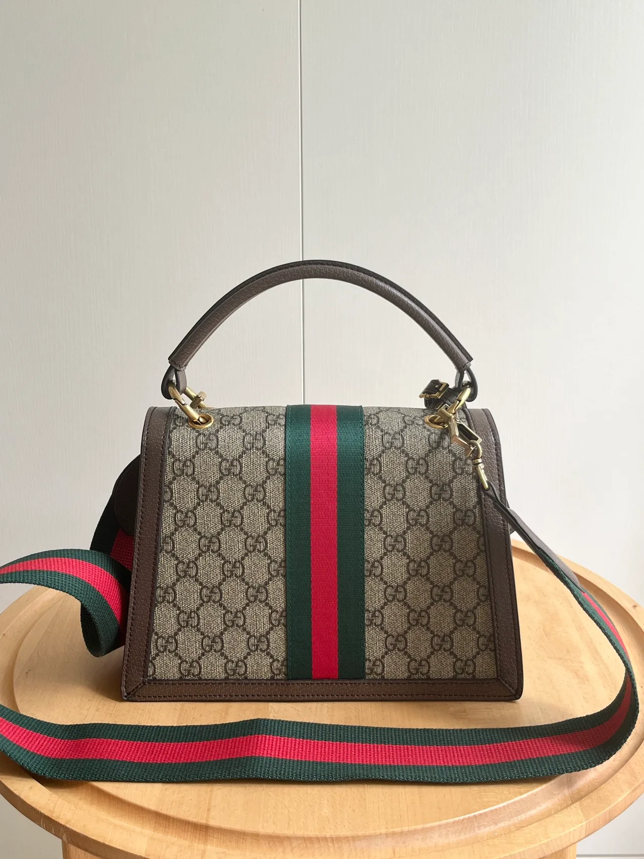 Gucci Striped Handbag in Beige · view 3