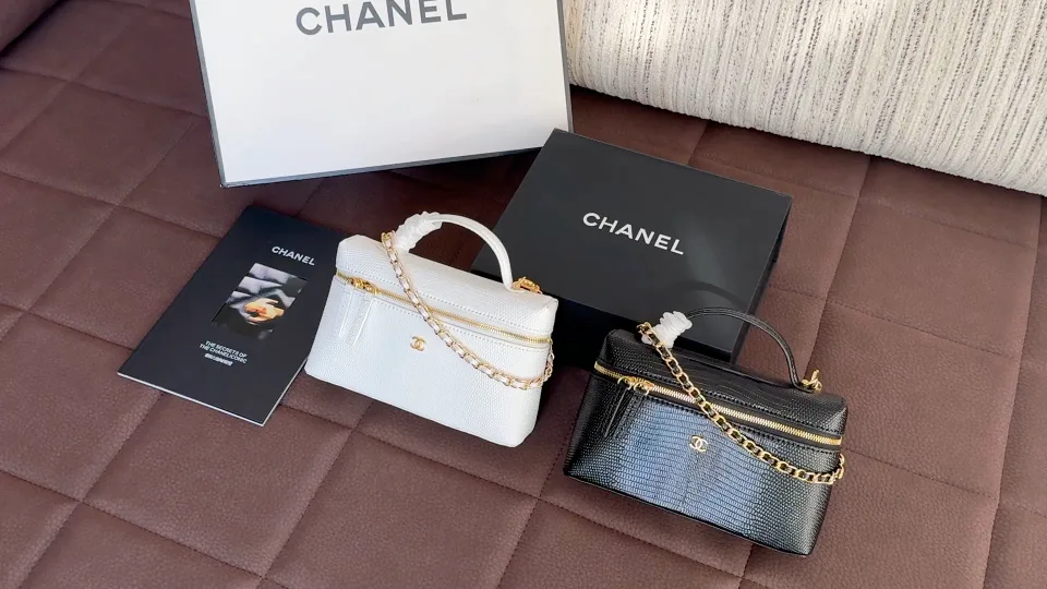 Chanel LP Vanity Case in Black / White / Beige · view 2