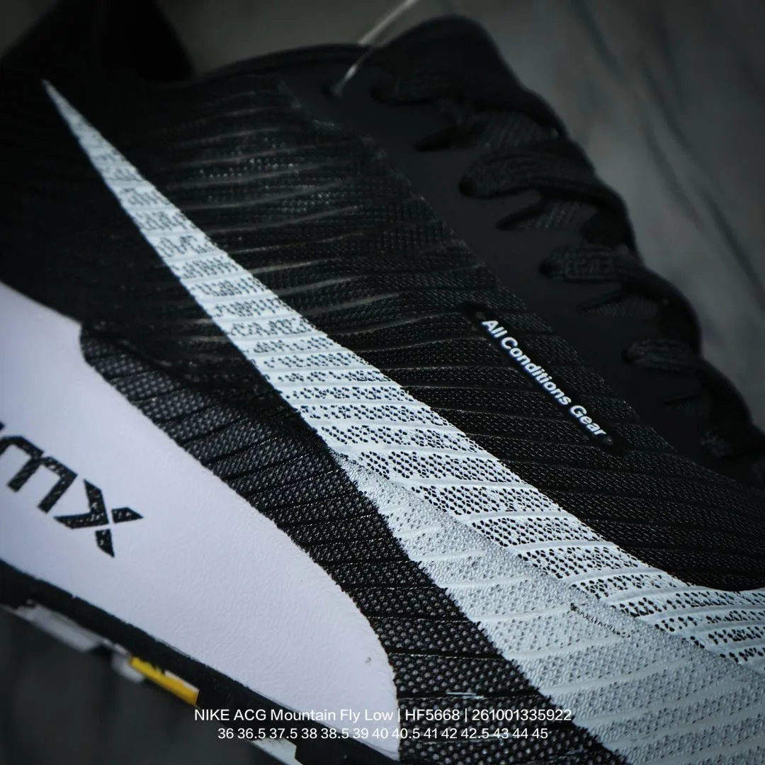 Nike Sneakers in Black · view 7
