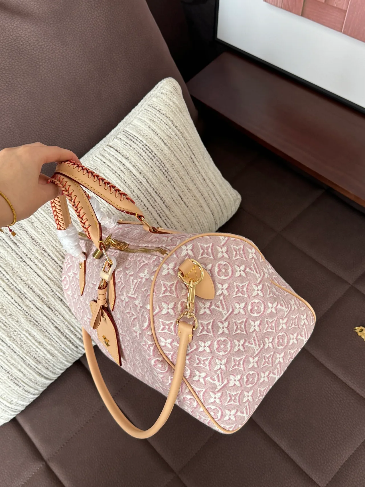 Louis Vuitton Quilted Top-Handle Bag in Pink · view 4