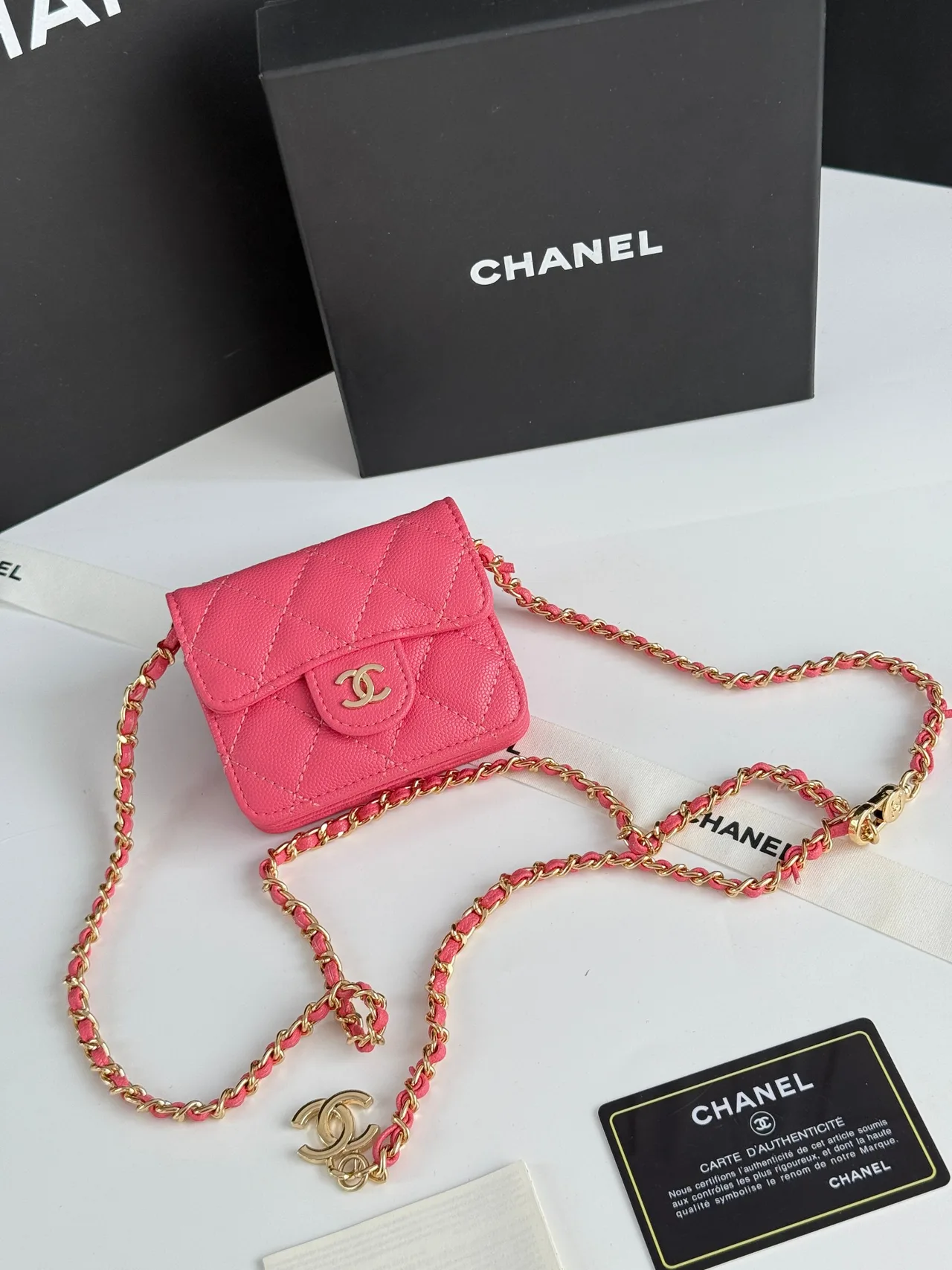 Chanel Quilted Wallet in Pink · view 2