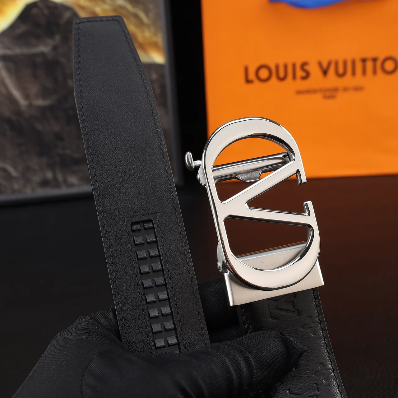 Louis Vuitton Monogram Automatic Belt in Black · view 6