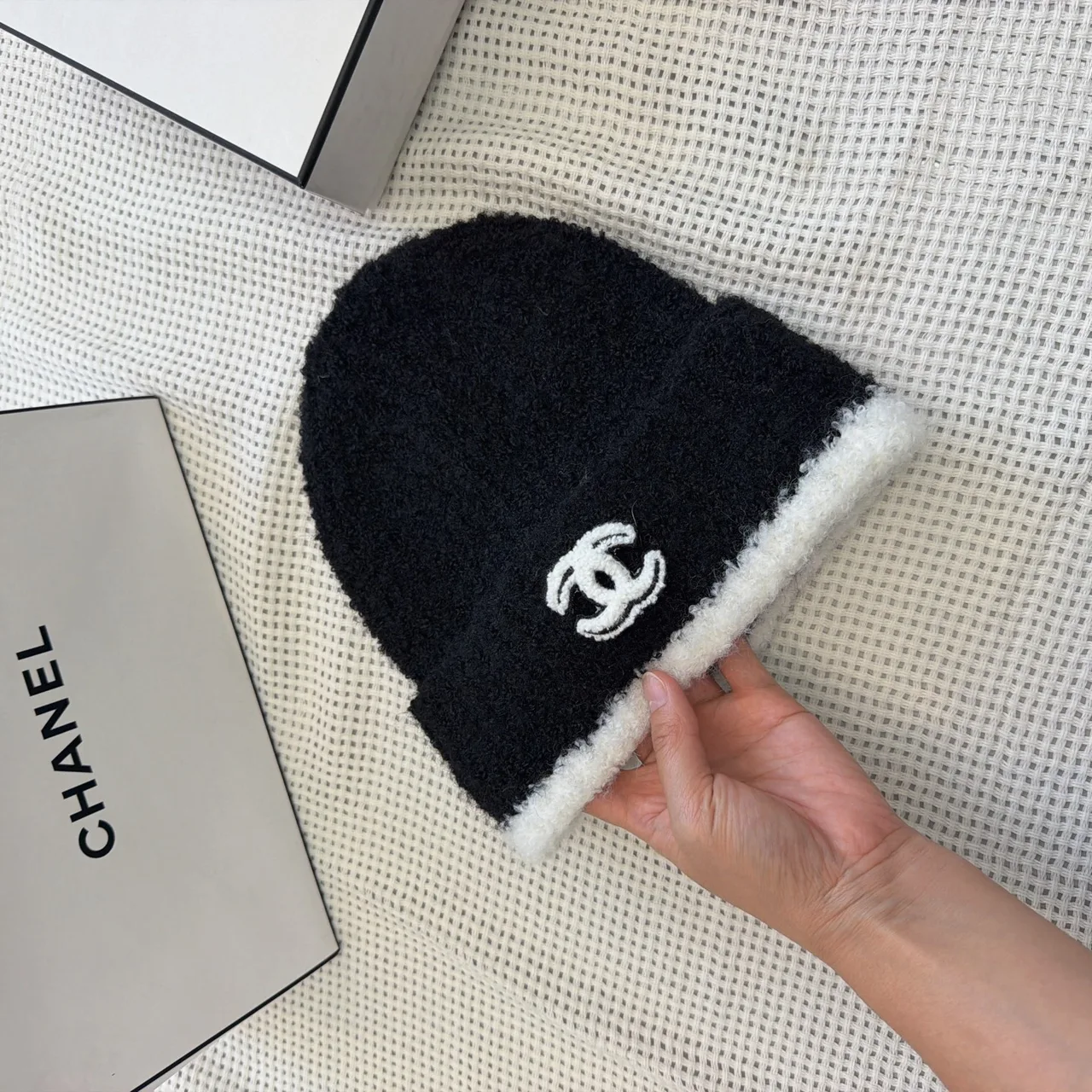 Chanel Beanie in White & Black · view 8