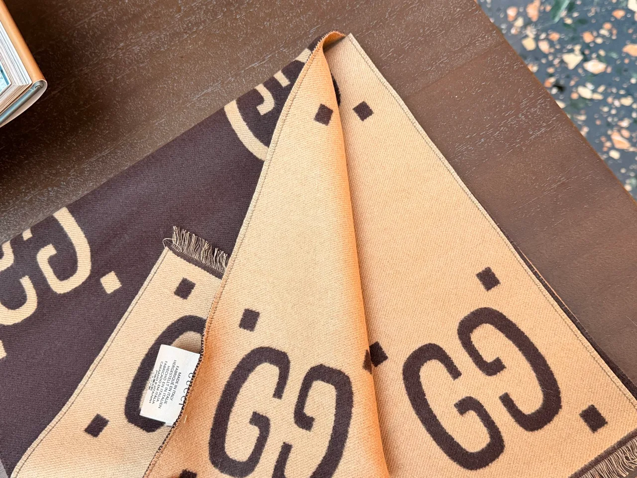 Gucci Reversible Scarf in Beige & Brown · view 4