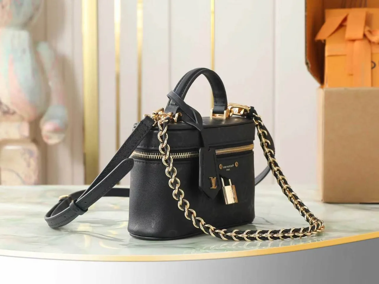 Louis Vuitton Cowhide Handbag in Black · view 2