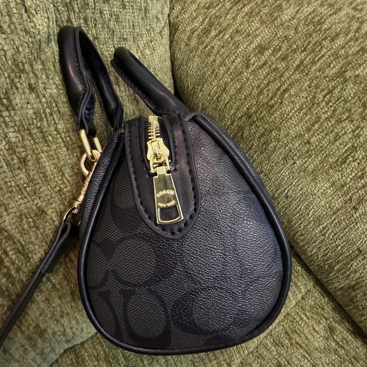 Coach Signature mini bowling bag in Grey / Beige / Pink / Brown / Black · view 6