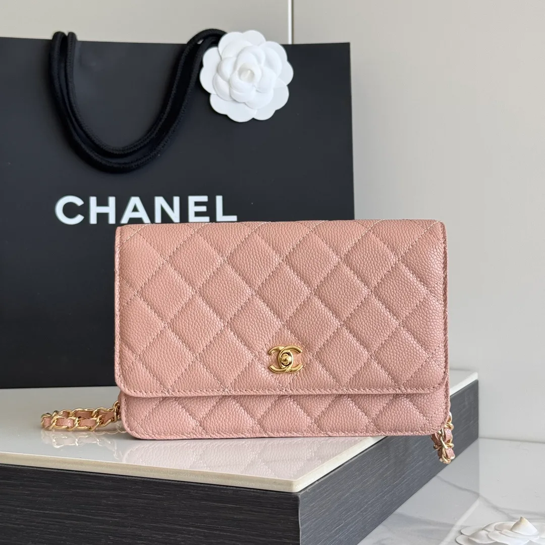 Chanel Calfskin Quilted Clutch in Pink · view 2