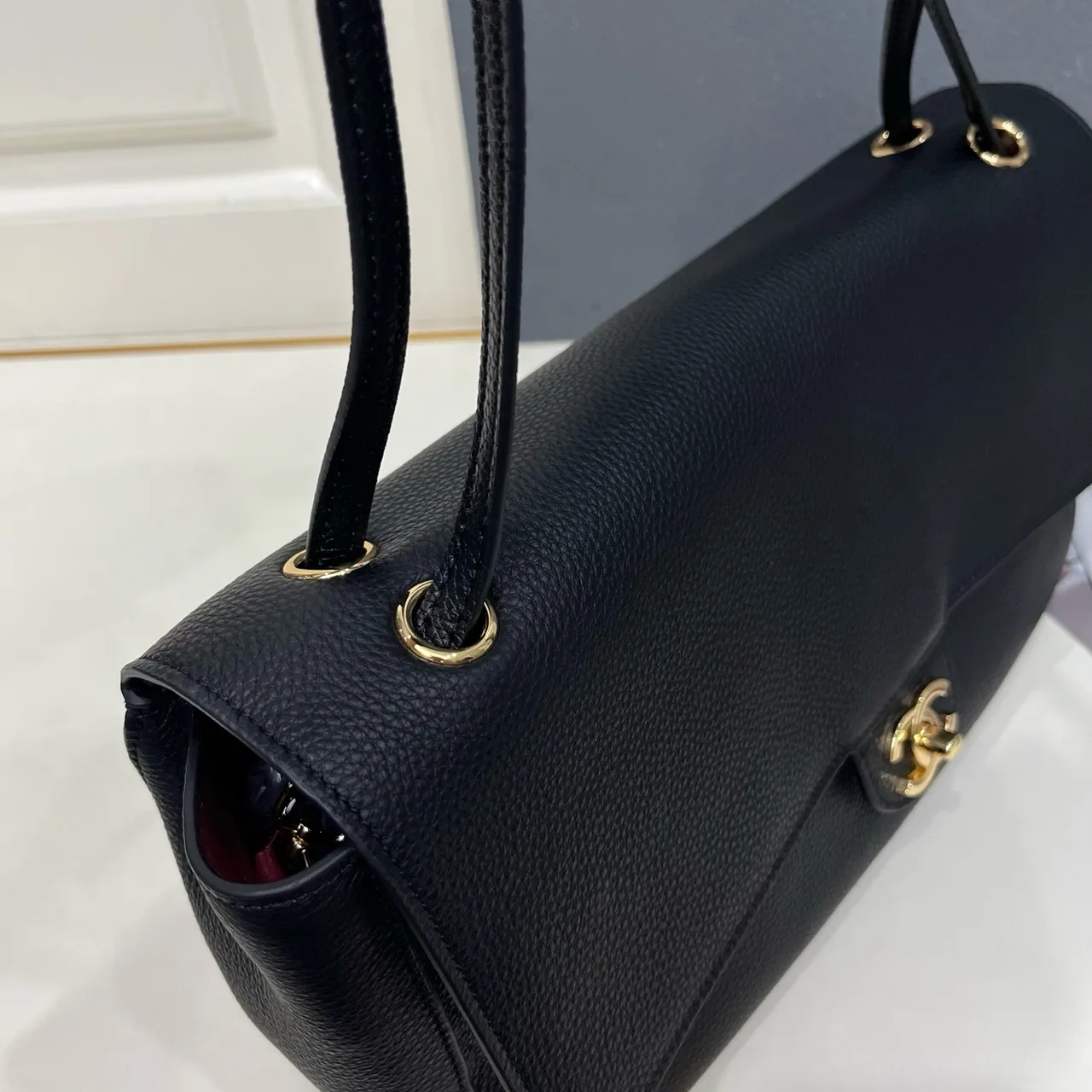 Chanel Smooth Handbag in Black · view 6