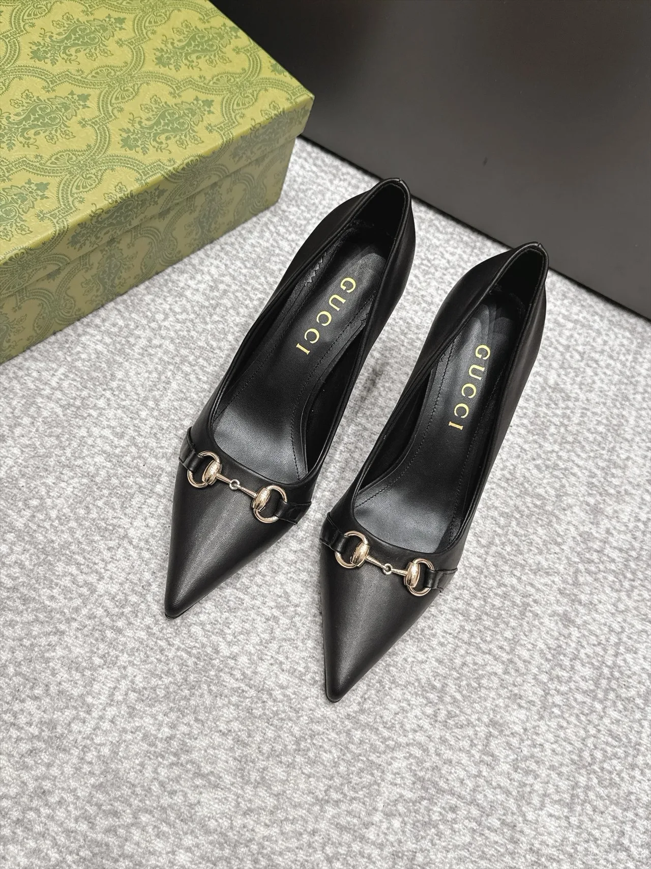 Gucci Sheepskin Horsebit Heel Pumps in Black · view 1