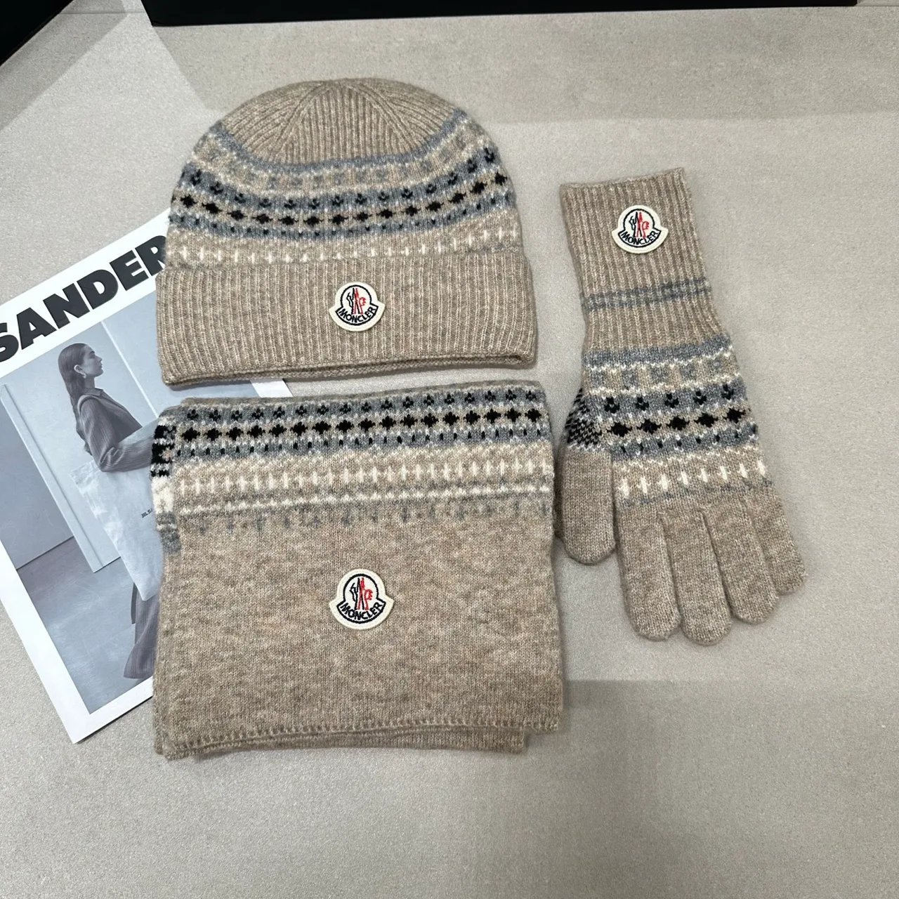 Moncler Hat Scarf and Gloves Set in Grey & Burgundy & White · view 4