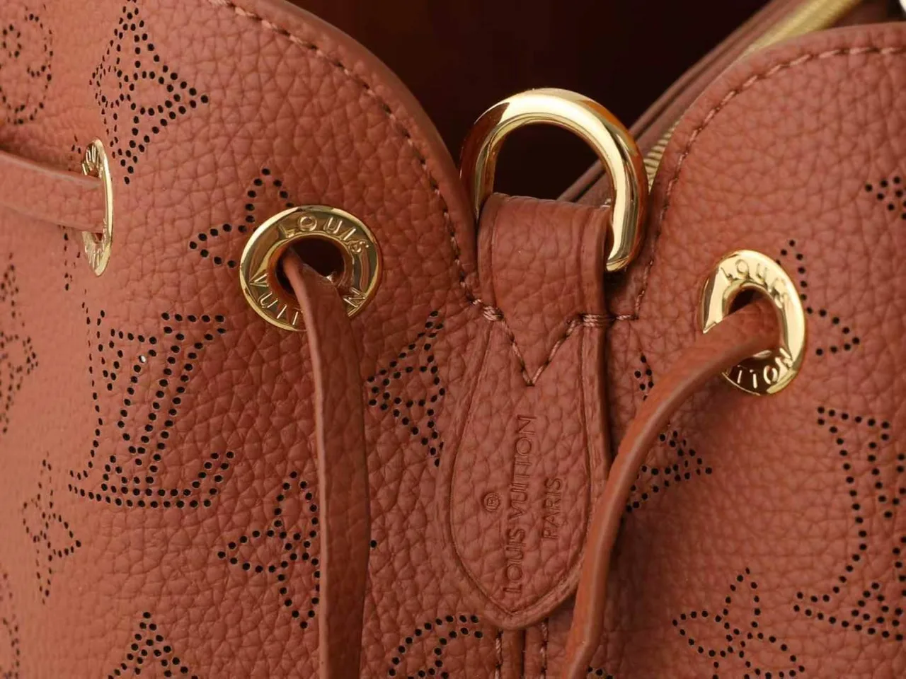 Louis Vuitton Leather Crossbody Bag in Brown · view 6