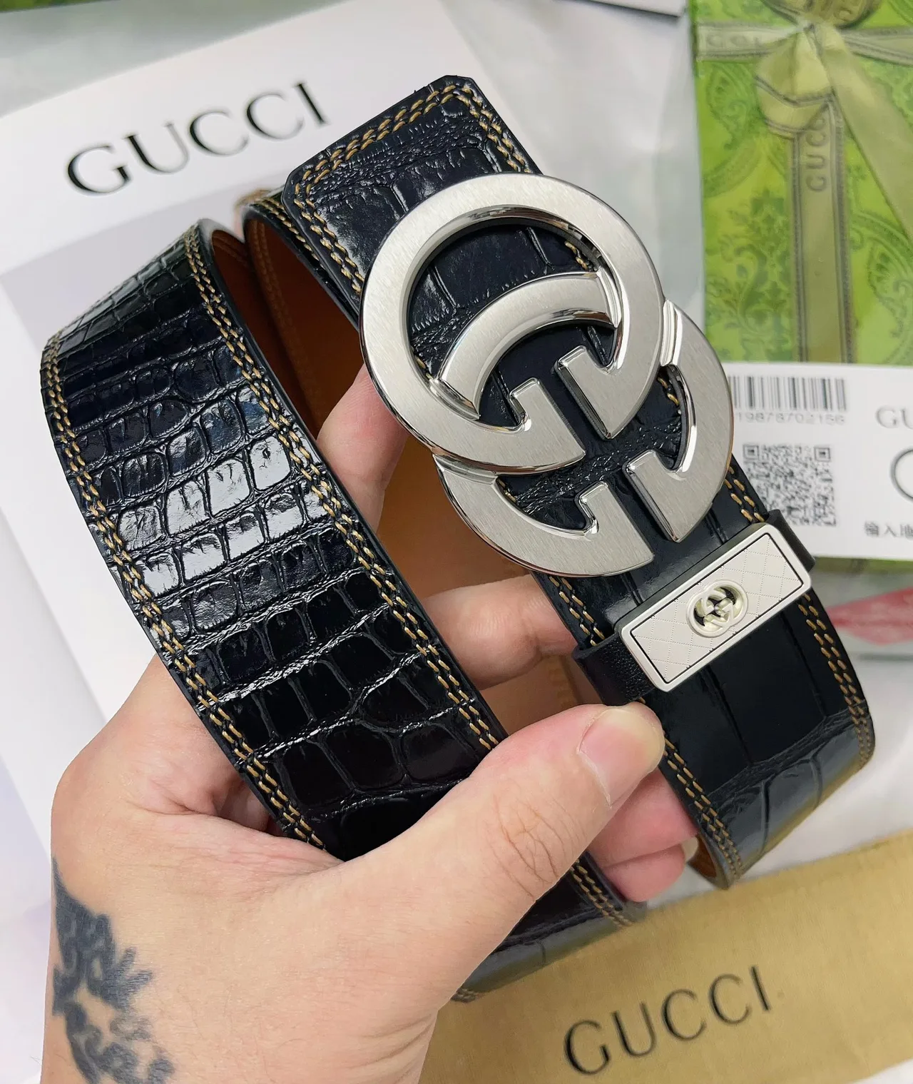 Gucci Cowhide Belt in Black · view 5