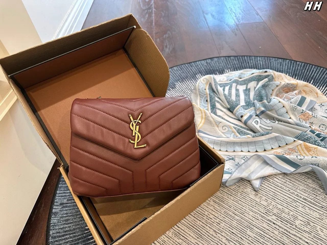 Saint Laurent Loulou Chain Bag in Pink & Brown & White & Beige & Red & Black · view 5
