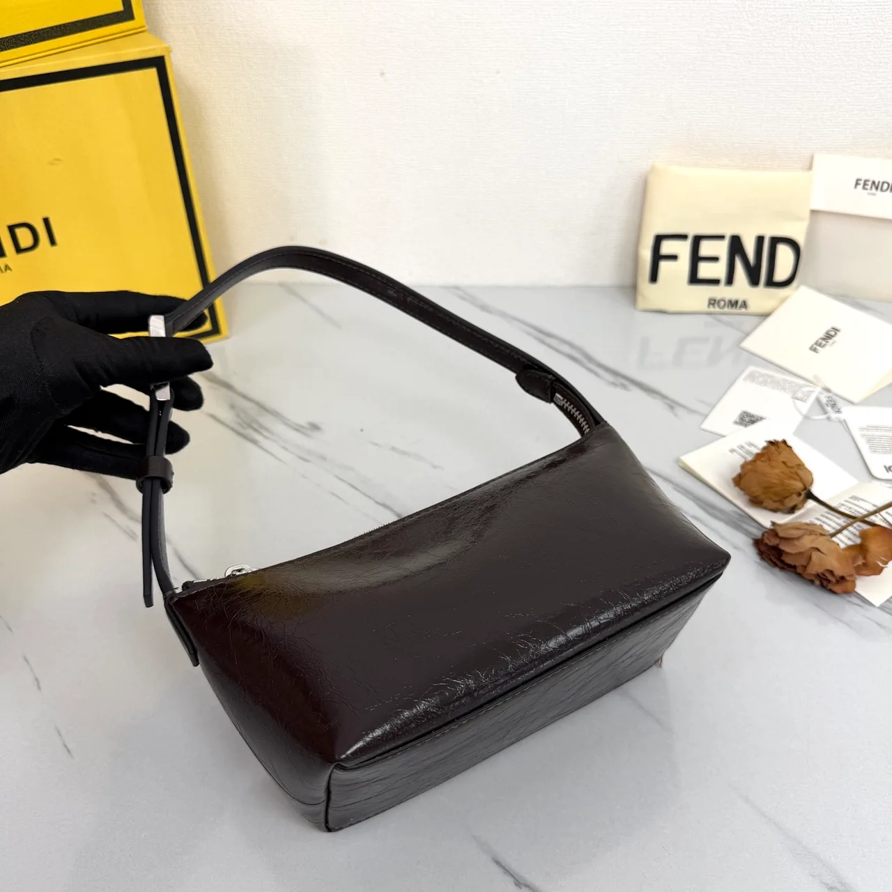 Fendi Baguette Cowhide Smooth Hobo Bag in Brown · view 4