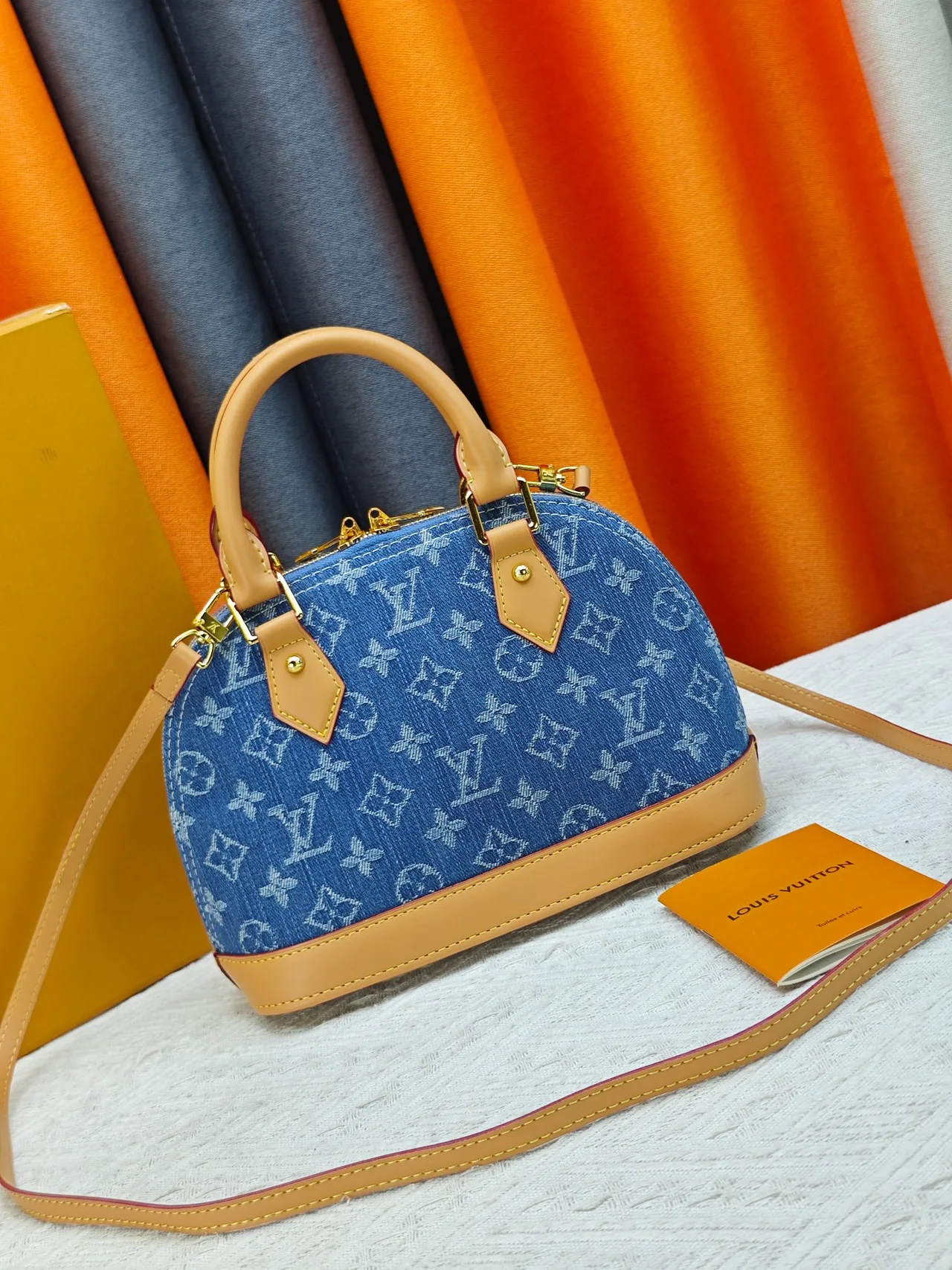 Louis Vuitton Canvas Top-Handle Bag in Blue · view 3
