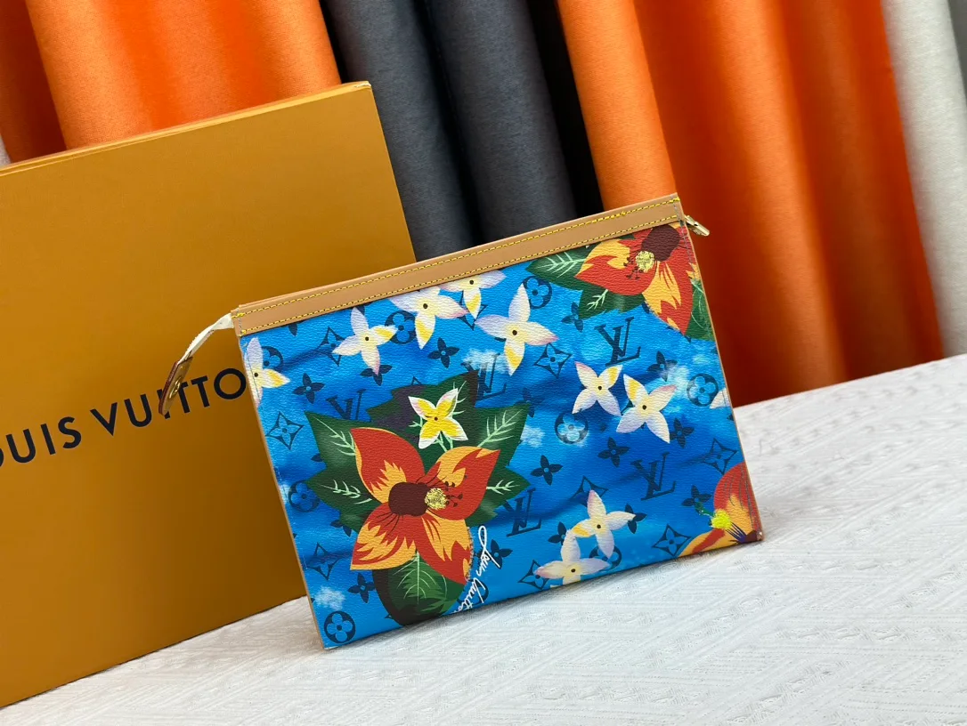 Louis Vuitton Canvas Smooth Handbag in Blue · view 3