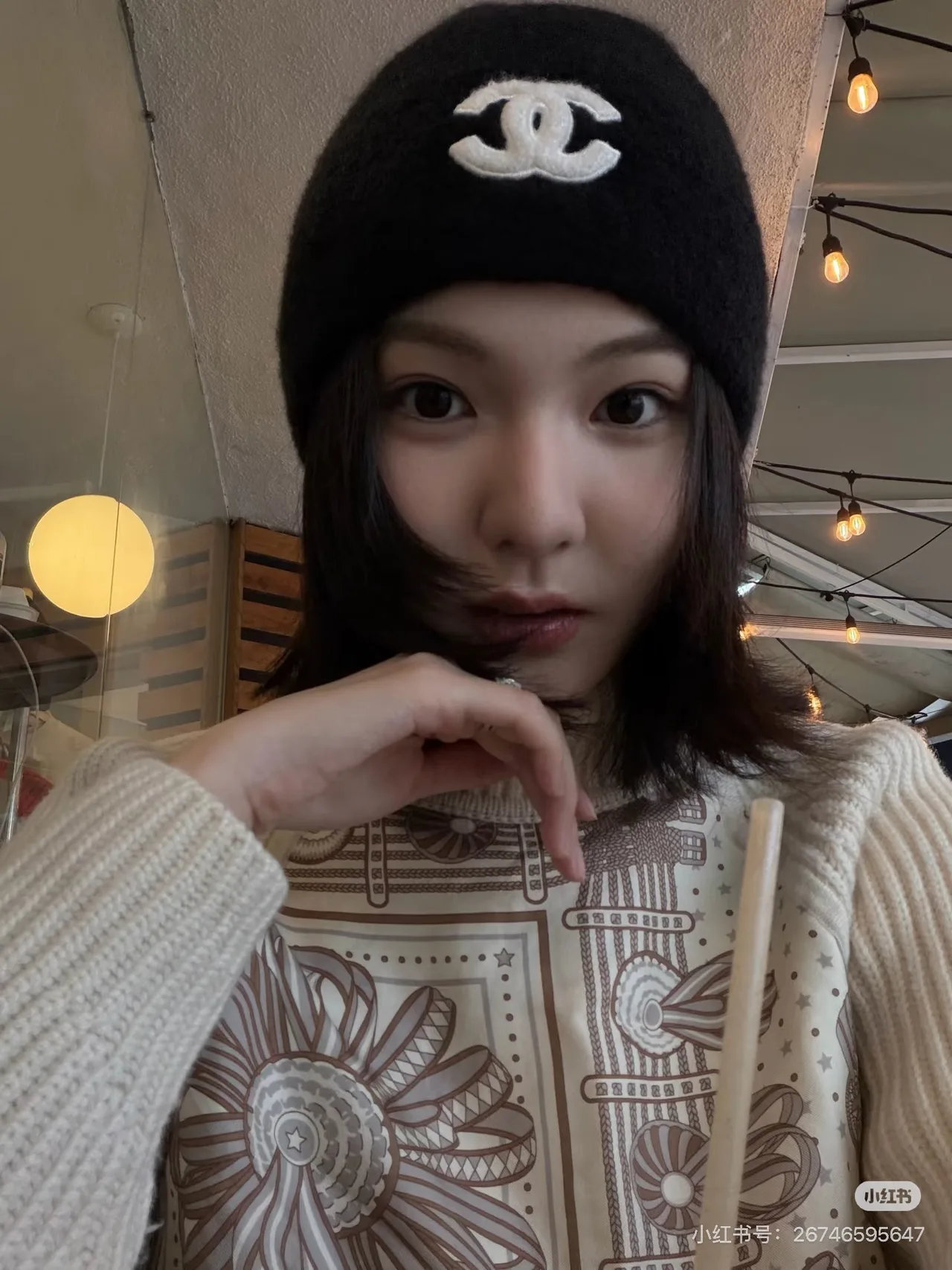 Chanel CC knit beanie in White & Black · view 6