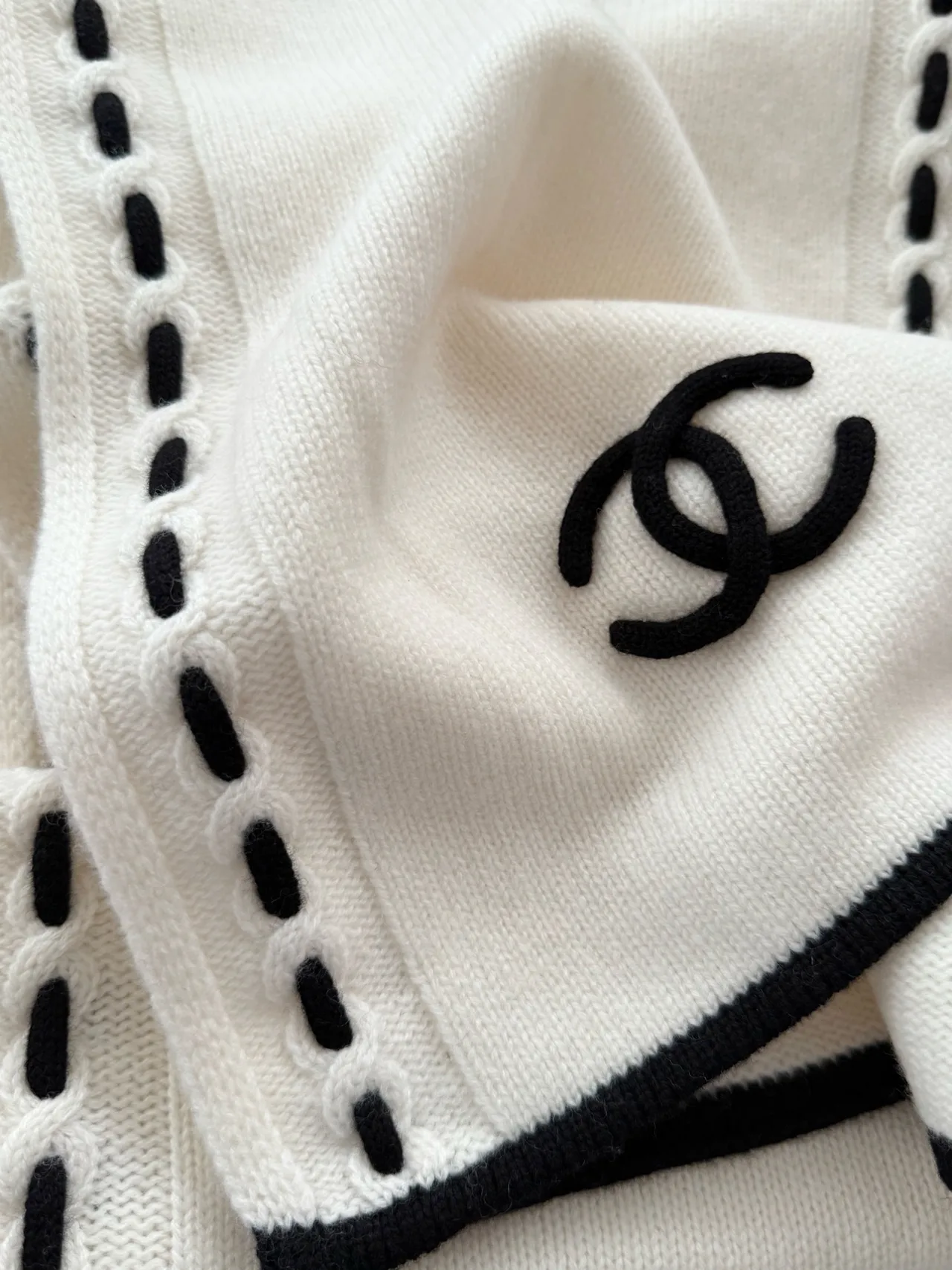 Chanel Cashmere CC Knit Scarf in Cream · view 5