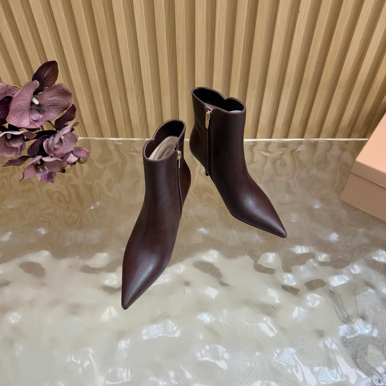 Gianvito Rossi Smooth Pointed-Toe Pointed Ankle Boots in Brown · view 5