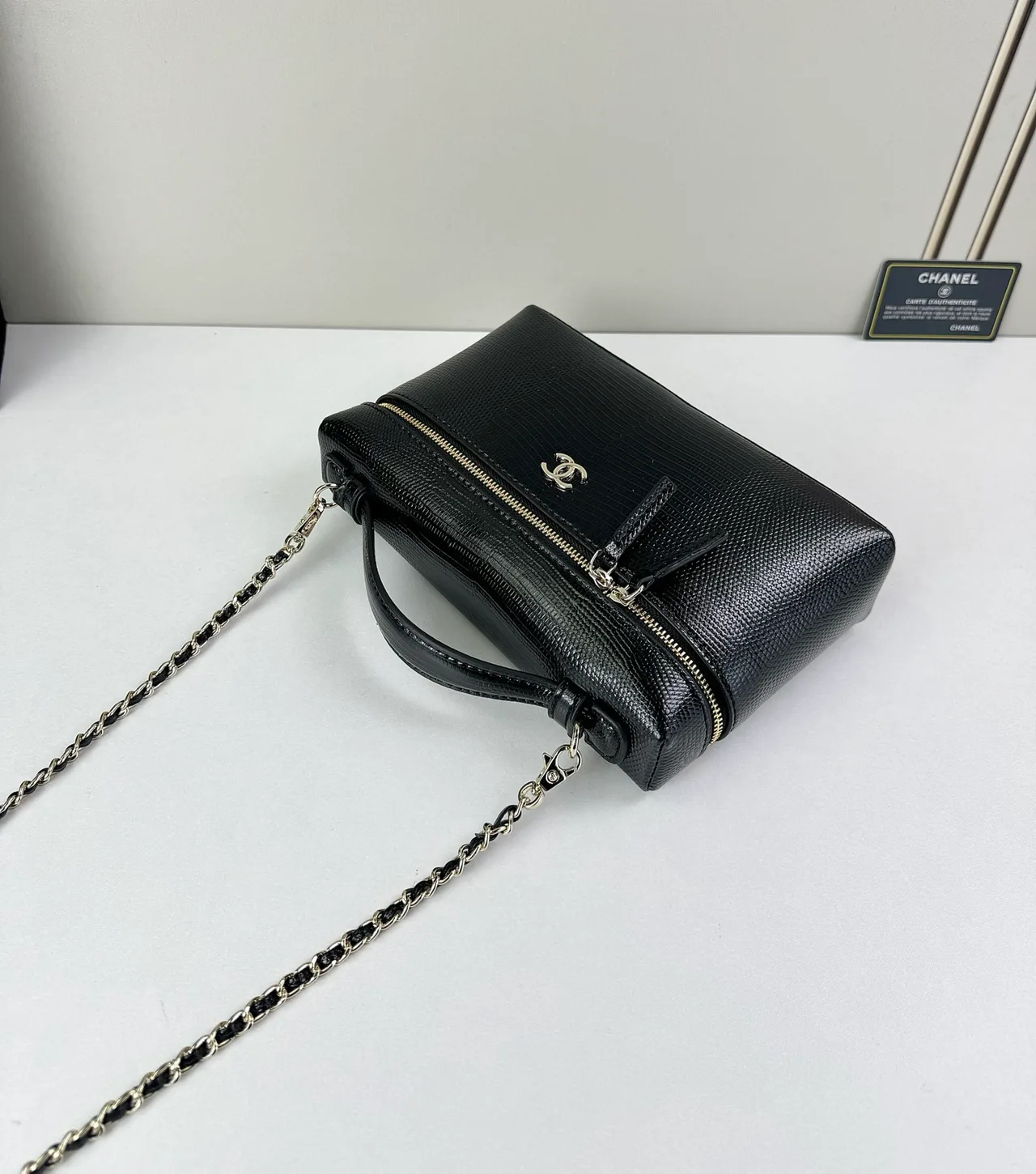 Chanel Cowhide Vanity Case in Black · view 6
