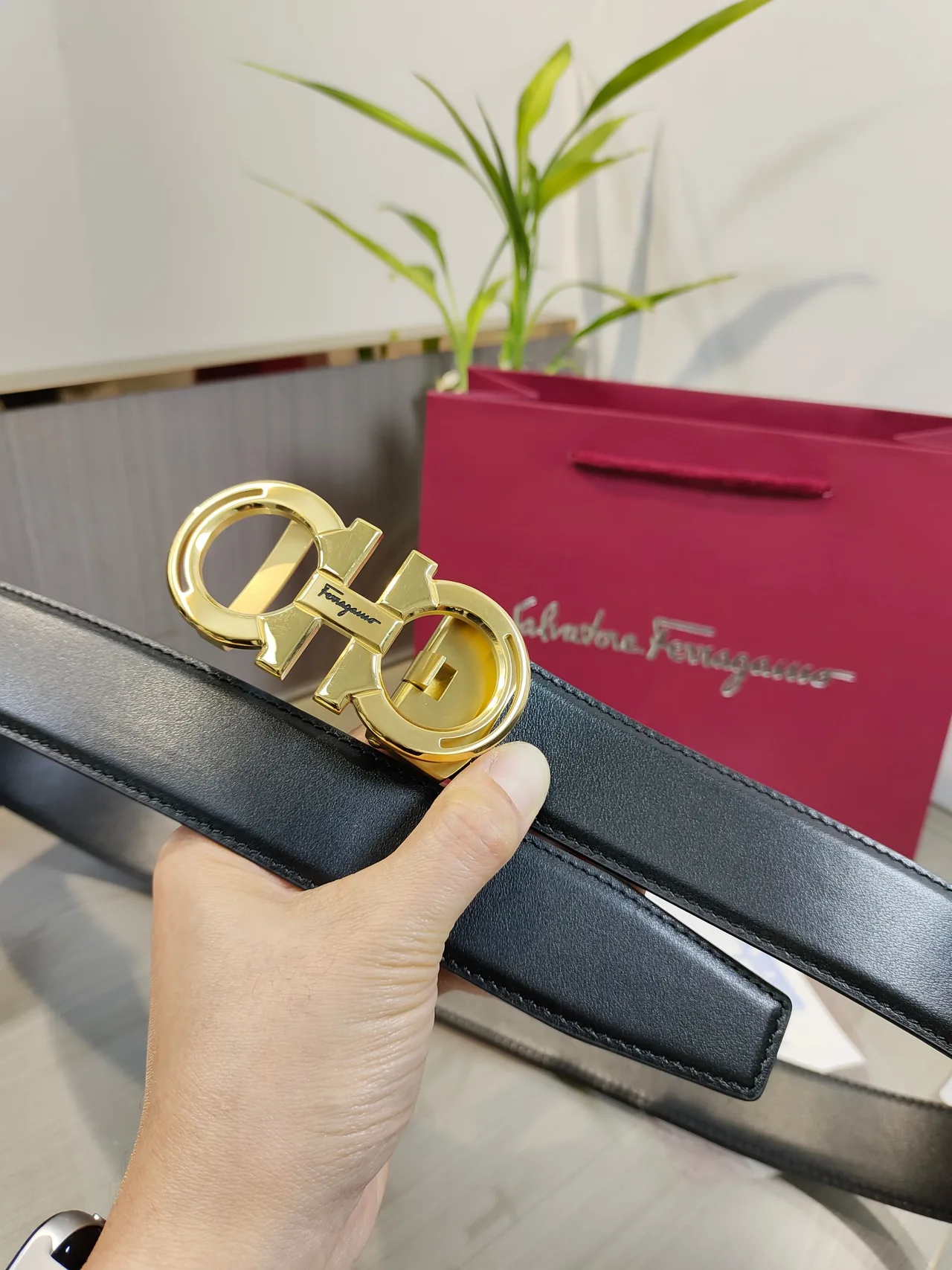 Ferragamo Calfskin Glossy Belt in Black · view 5