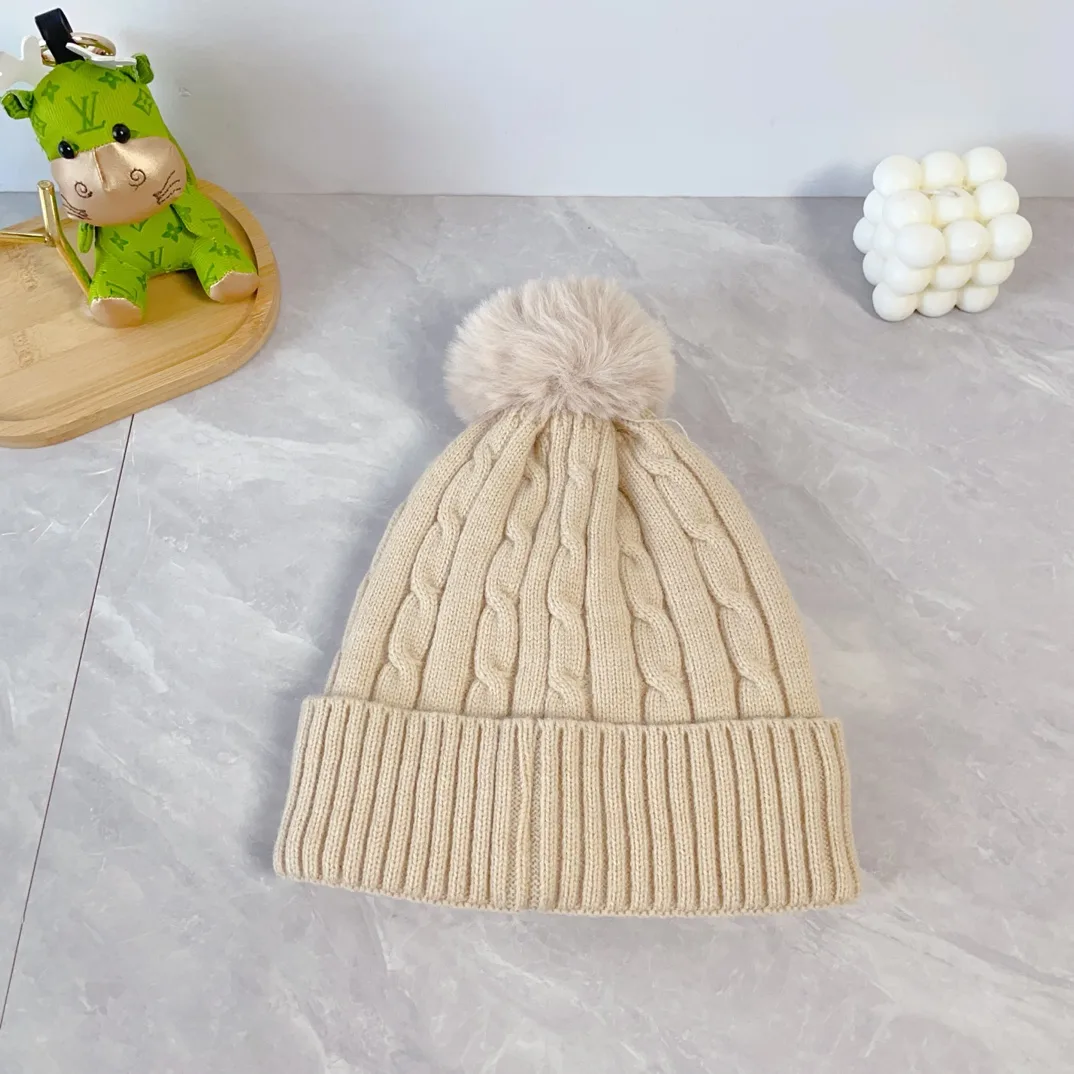 Chanel Wool Hat and Scarf Set in Beige · view 7