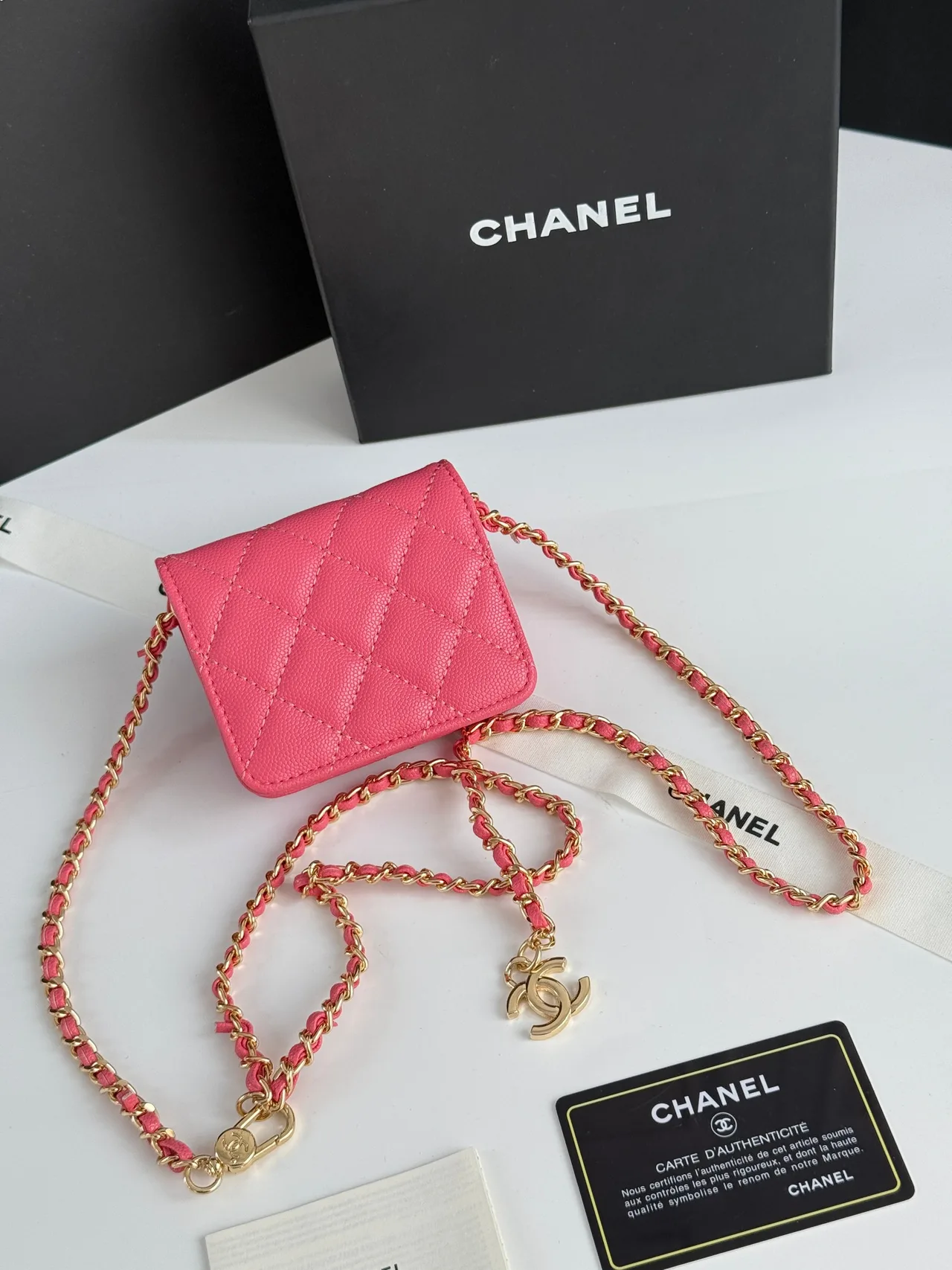 Chanel Quilted Wallet in Pink · view 3