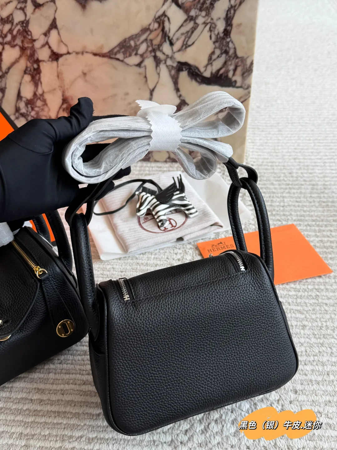 Hermes Mini Lindy Bag in Black · view 5