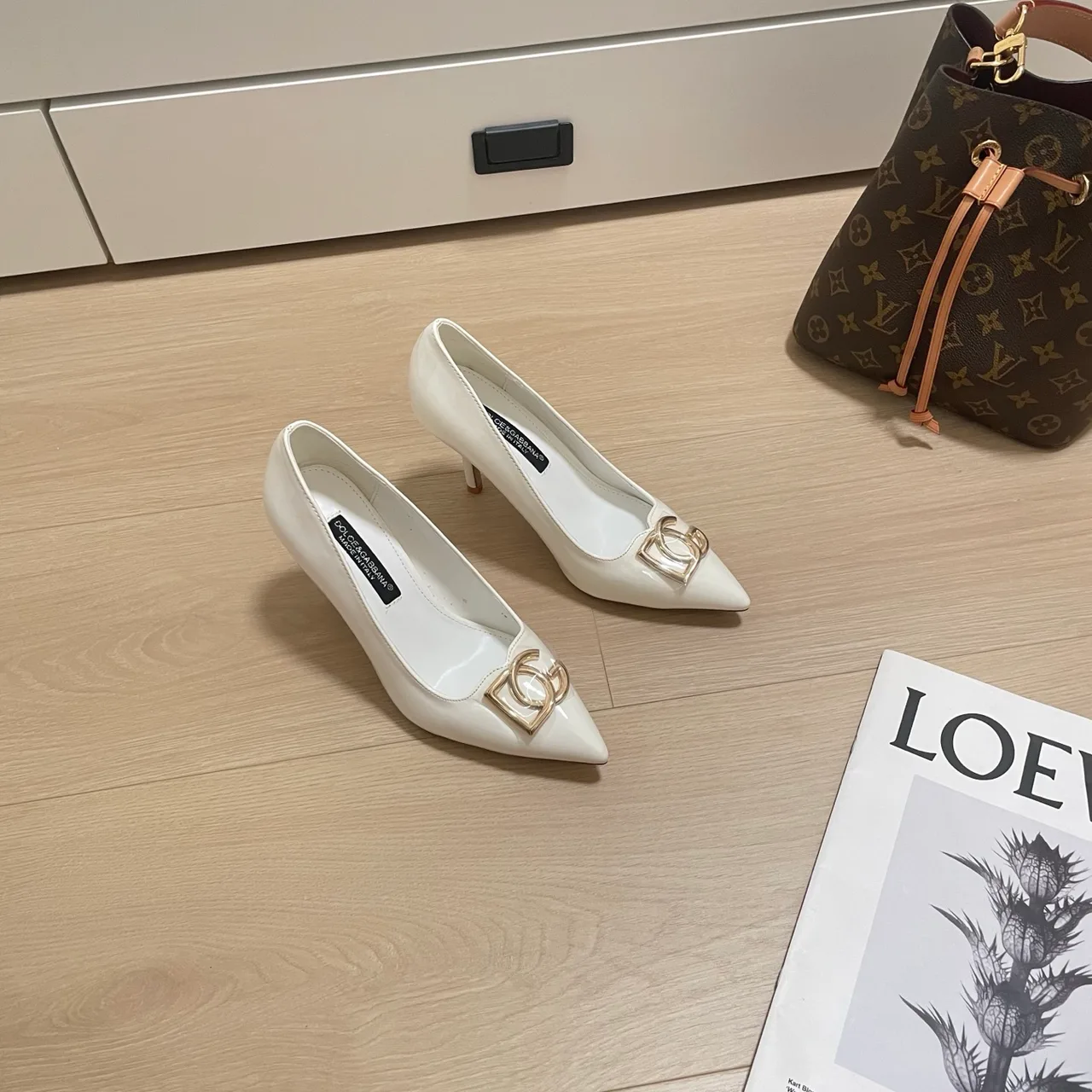 Dolce & Gabbana Sheepskin Patent Leather Glossy Pointed-Toe DG Pointed Heel Pumps in White · view 4
