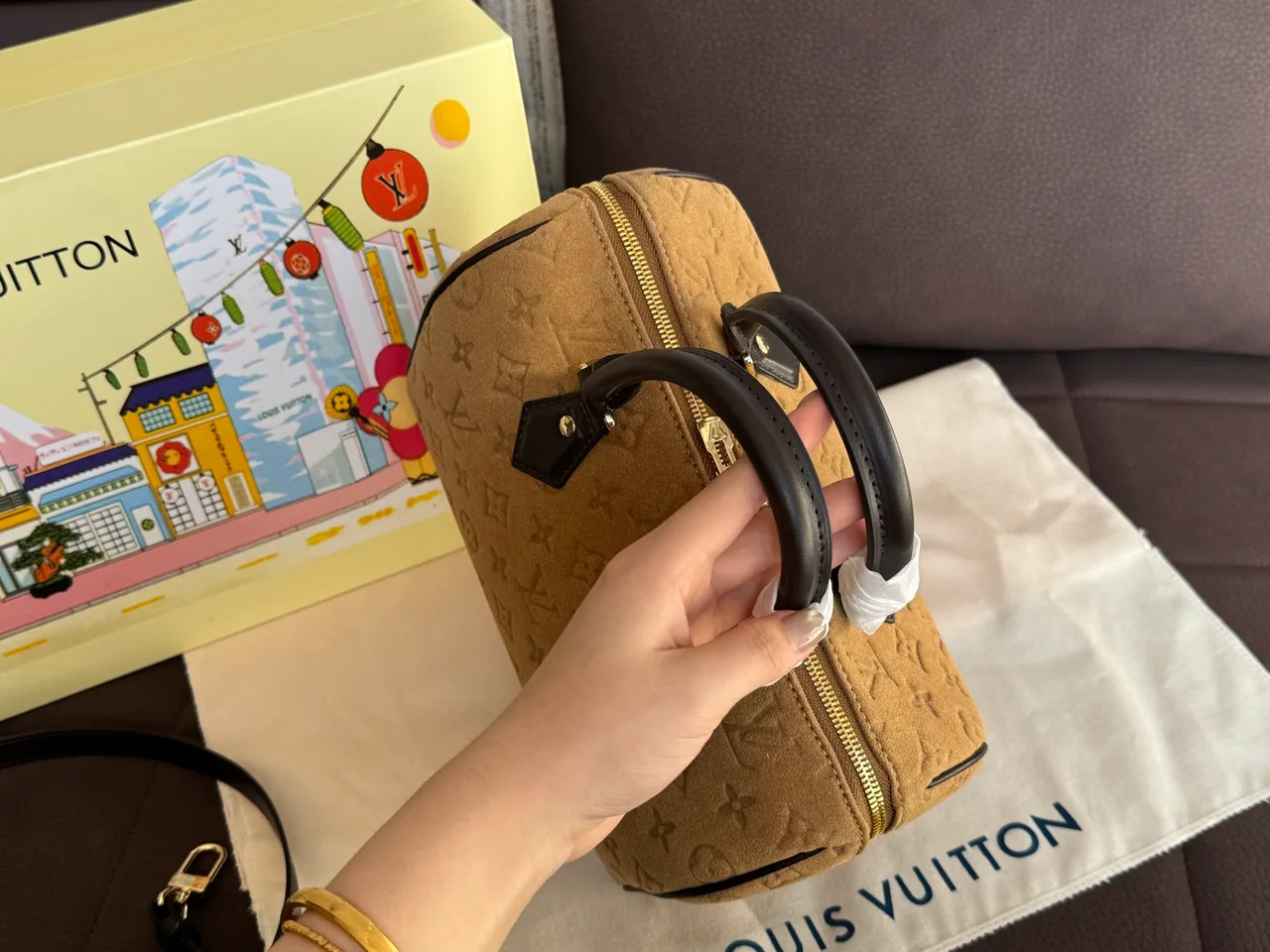 Louis Vuitton Speedy 25 Embossed Suede Pillow Top-Handle Bag in Tan · view 6