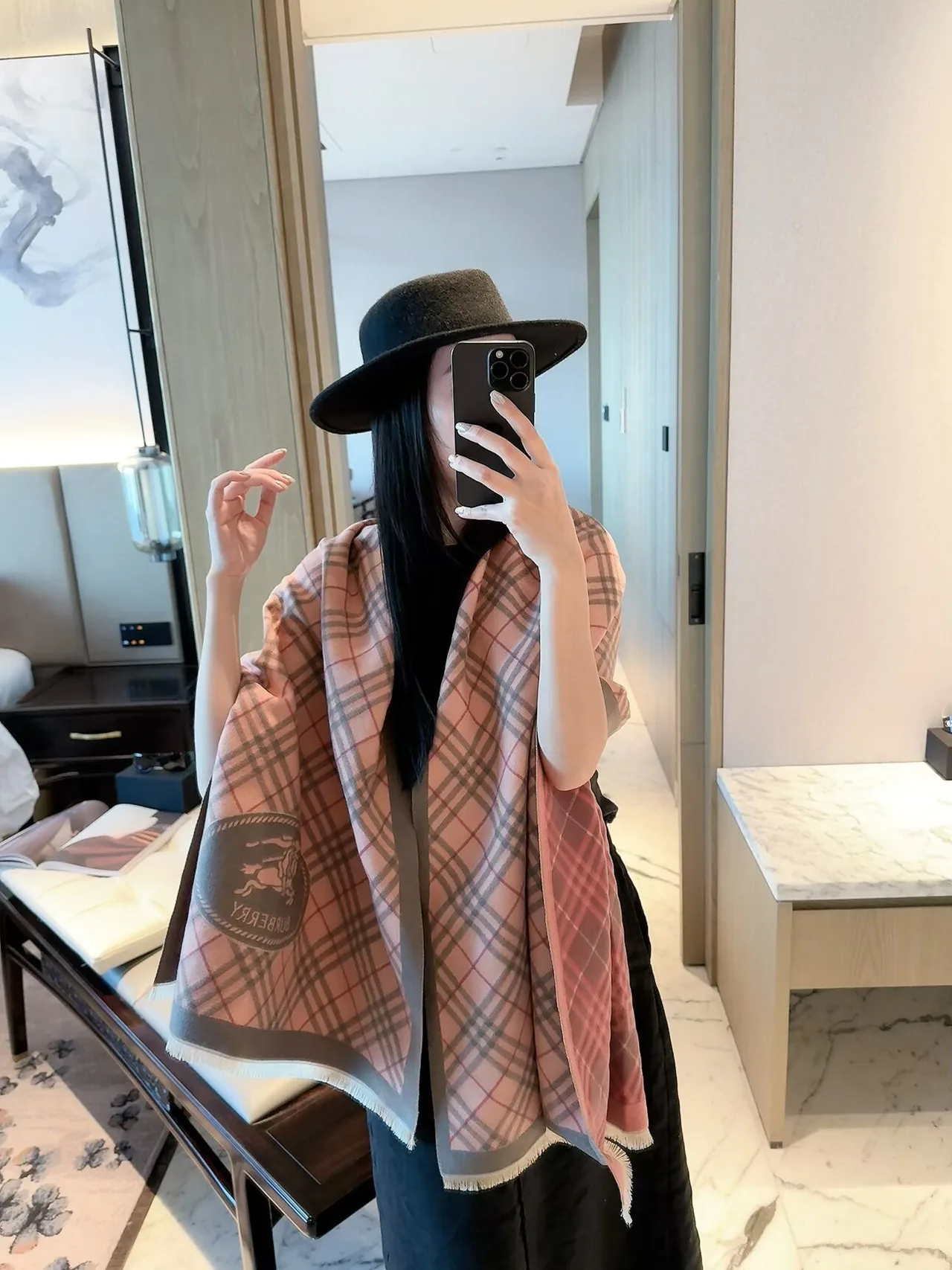 Burberry Reversible checked scarf in Orange & Pink · view 6