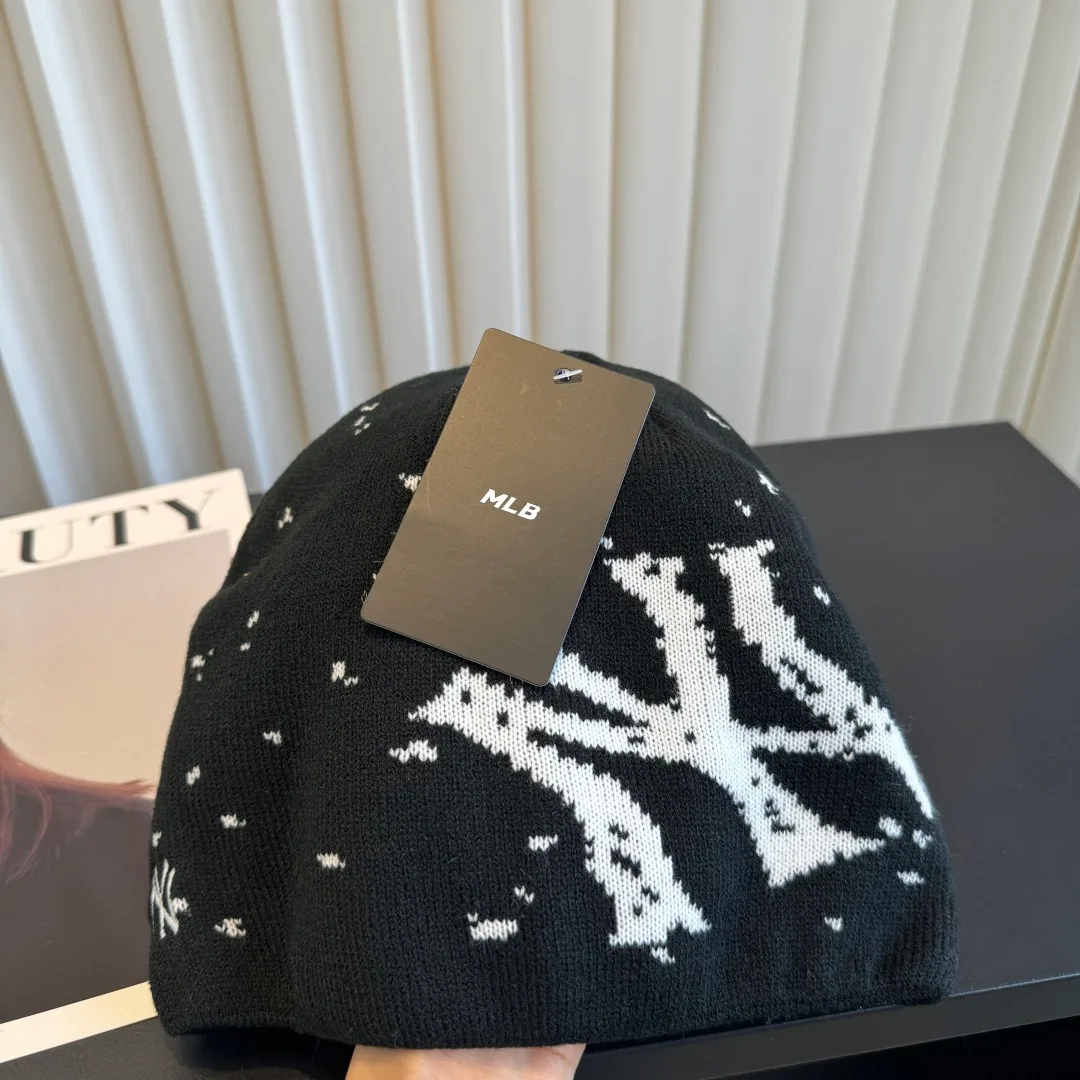 MLB NY Knit Beanie in Black · view 1